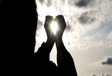 篮球明星在社交平台分享训练成果：汗水照亮每一步